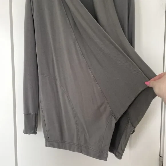ATHLETA Pranayama Restore Wrap in Mortar Mushroom Gray Tencel Blend Size S - Picture 4 of 10